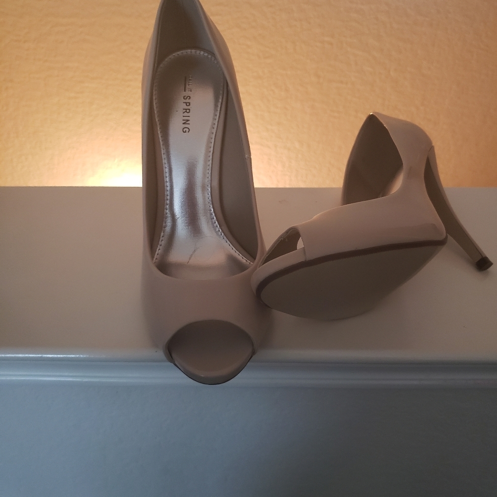 Ladies shoes